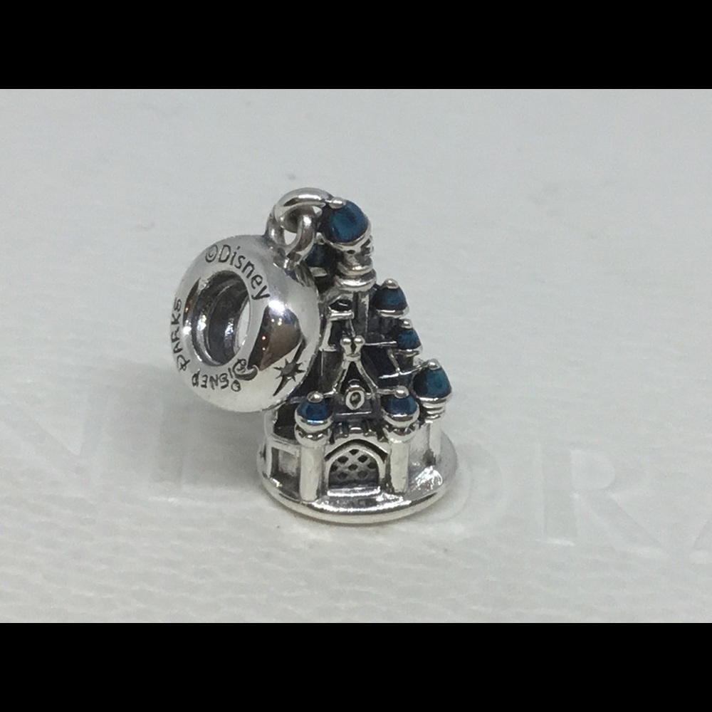 Pandora PARIS CASTLE Charm - Picture 7 of 8